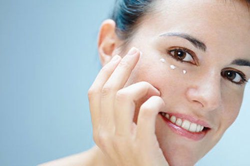 Bí quyết chăm sóc da giúp phụ nữ trung niên giữ gìn xuân sắc