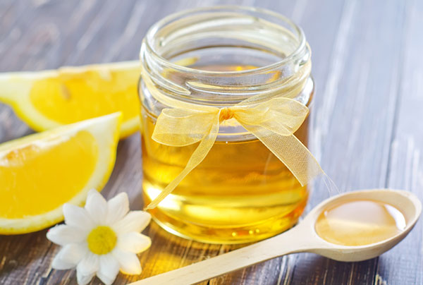 4 công thức trị thâm môi bằng mật ong đơn giản, hiệu quả
