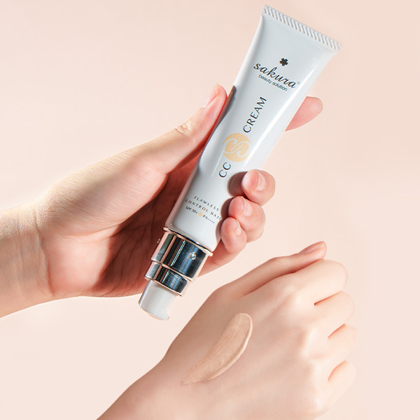 em nền Sakura CC Cream SPF50 hiệu chỉnh tông da tự nhiên chuẩn Nhật
